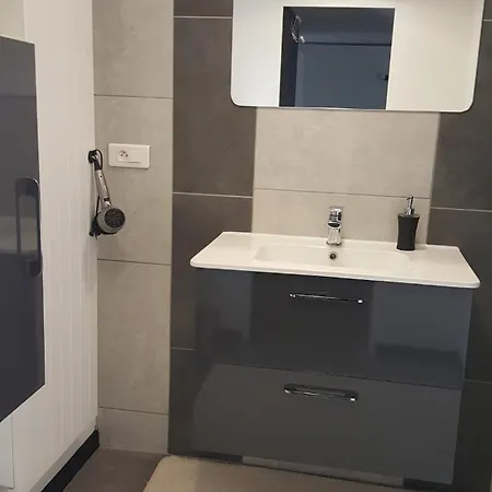 Loft Convivial- Wi-fi - Cour & Piscine *