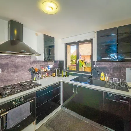 Loft Convivial- Wi-fi - Cour & Piscine Διαμέρισμα